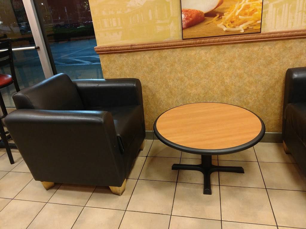 Subway Restaurants | restaurant | 8201 Topanga Canyon Blvd, Canoga Park, CA 91304, USA | 8188847411 OR +1 818-884-7411