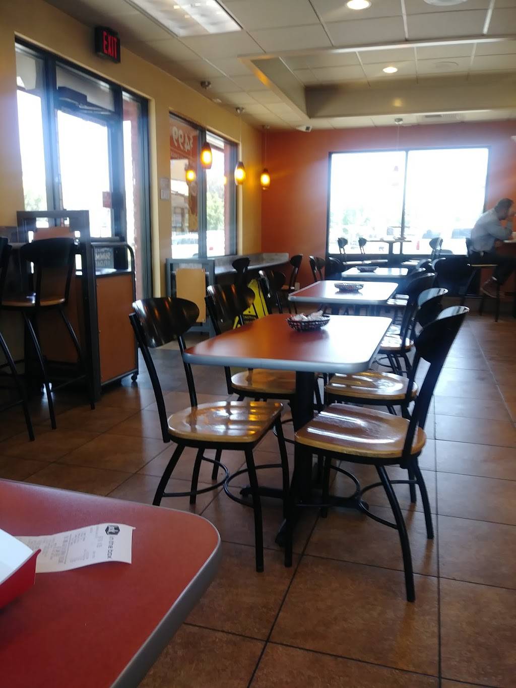 Jack in the Box | restaurant | 4020 University Pkwy, San Bernardino, CA 92407, USA | 9098801257 OR +1 909-880-1257