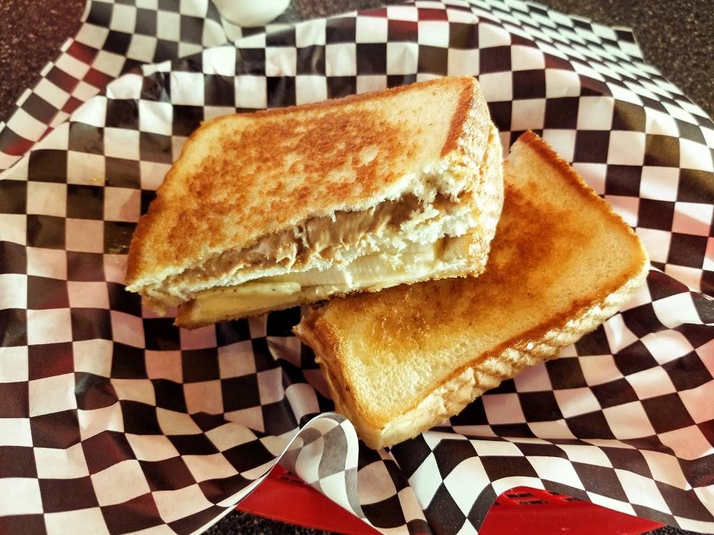 Park Road Soda Shoppe | restaurant | 4121 Park Rd, Charlotte, NC 28209, USA | 7045258498 OR +1 704-525-8498