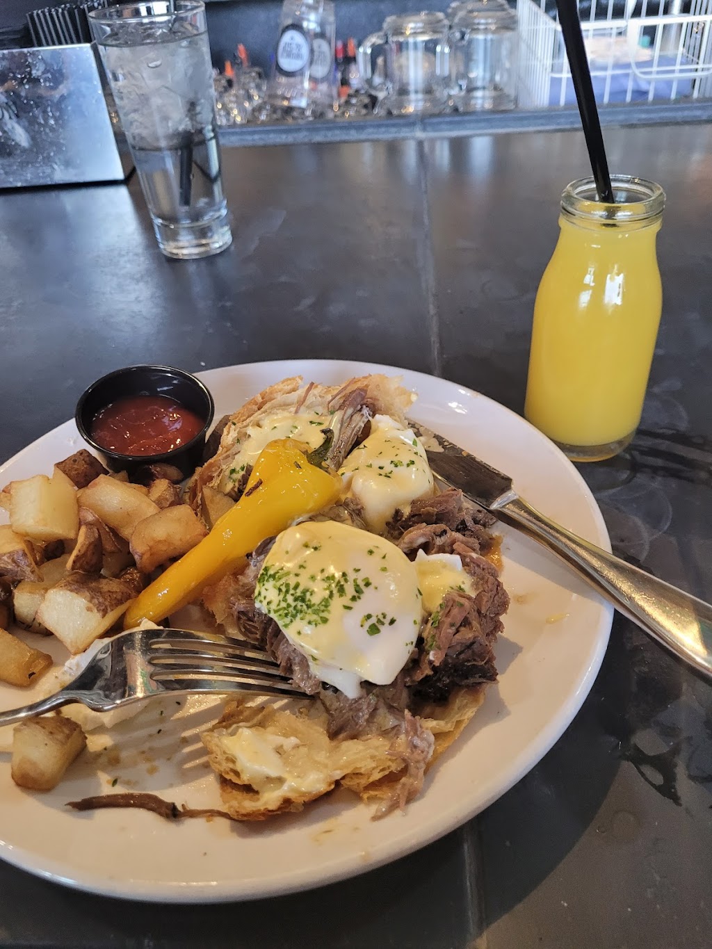 Brunch & Sip | restaurant | 3950 E Indian School Rd Suite #100, Phoenix, AZ 85018, USA | 6026751459 OR +1 602-675-1459