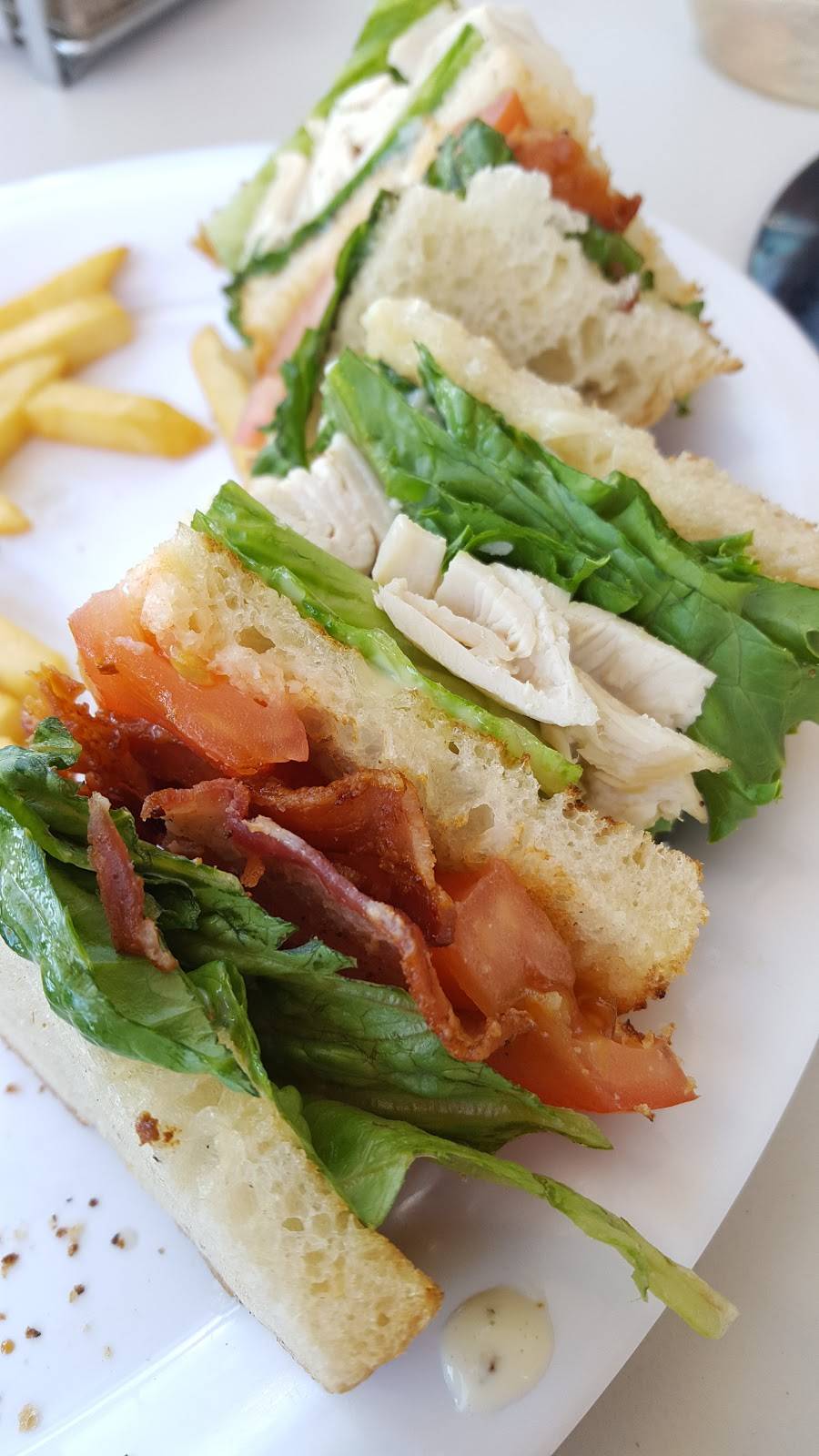 Schooner Or Later | restaurant | 241 N Marina Dr, Long Beach, CA 90803, USA | 5624303495 OR +1 562-430-3495