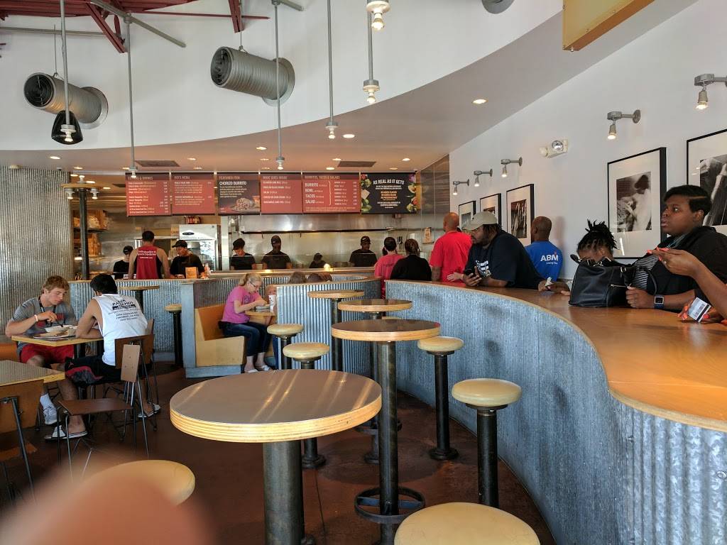 Chipotle Mexican Grill | restaurant | 9430C Colerain Ave, Cincinnati, OH 45251, USA | 5133852156 OR +1 513-385-2156