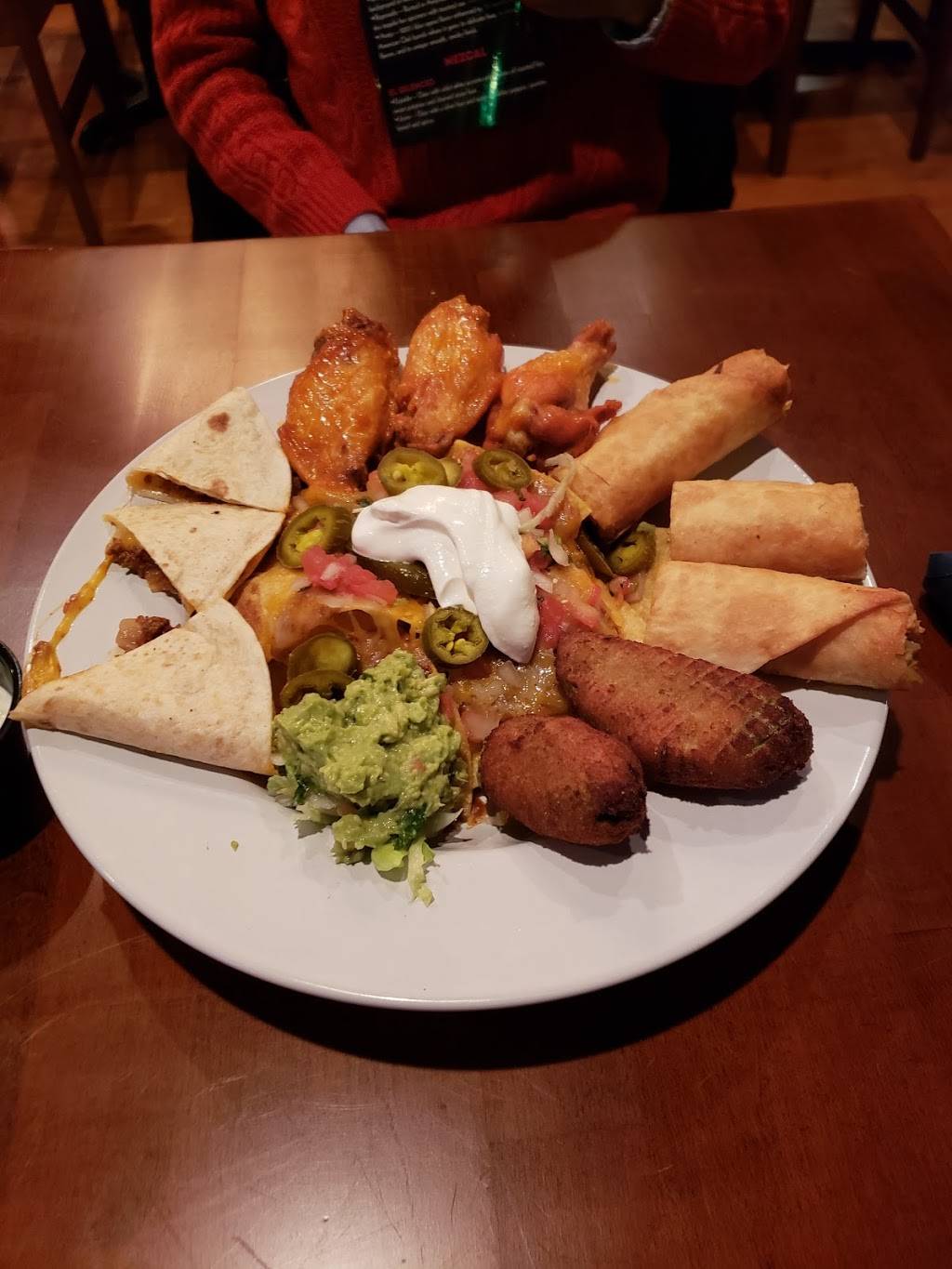 Taco Daddy Cantina & Tequila Bar | restaurant | 555 Quince Orchard Rd, Gaithersburg, MD 20878, USA | 2402619777 OR +1 240-261-9777