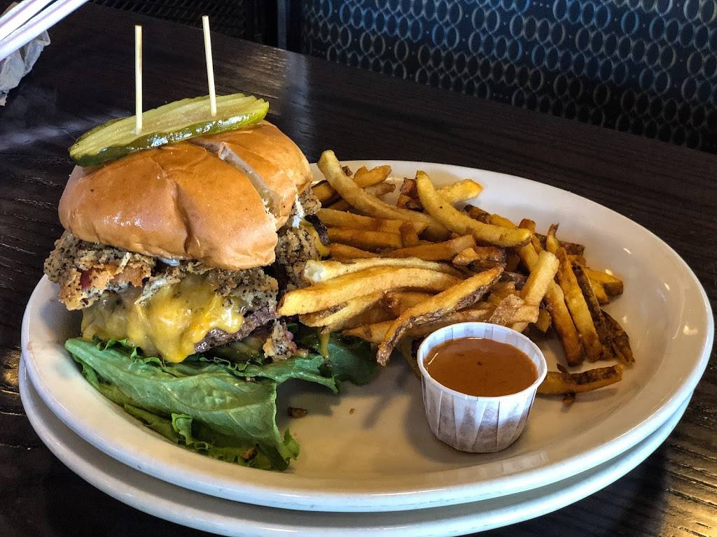 Bad Daddys Burger Bar | restaurant | 1 W Flatiron Crossing Dr Ste 2156, Broomfield, CO 80021, USA | 3034382143 OR +1 303-438-2143