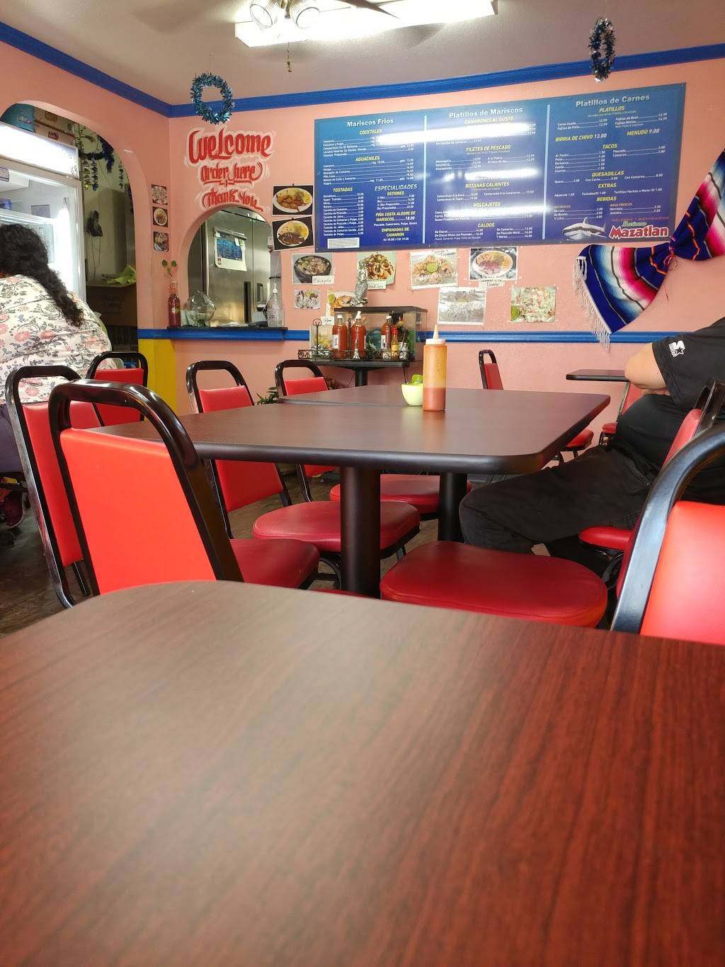 Mariscos Frescos Estilo Mazatlan | restaurant | 360 E Lodi Ave, Lodi, CA 95240, USA | 2094817324 OR +1 209-481-7324