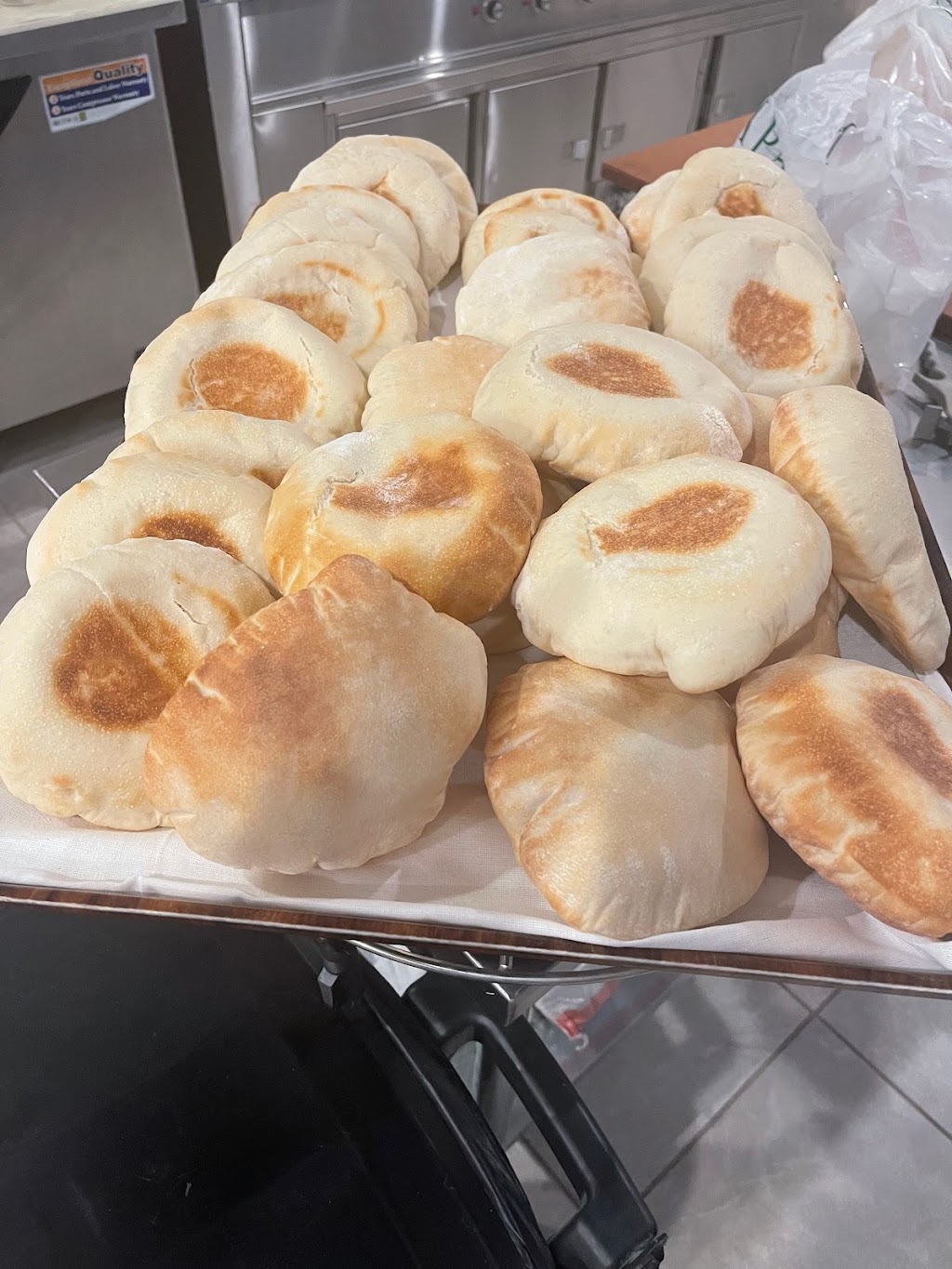 DoughLicious Restaurant & Bakery | restaurant | 25383 Madison Ave Ste A-101, Murrieta, CA 92562, USA | 9516000867 OR +1 951-600-0867