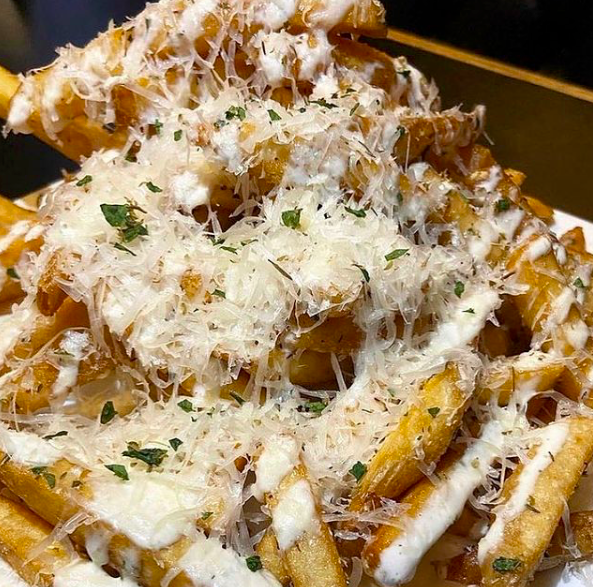 Bobs Pizza | West Loop | restaurant | 838 W Kinzie St, Chicago, IL 60642, USA | 3126679110 OR +1 312-667-9110