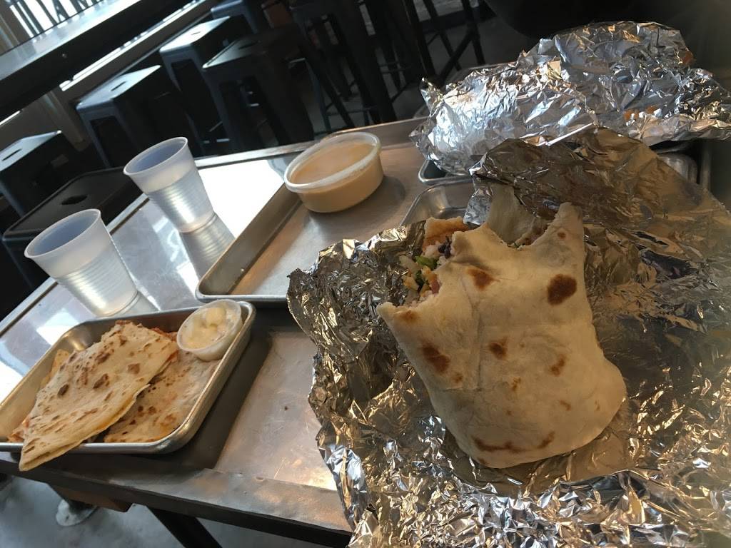 Estelas Fresh Mex | restaurant | 184 E Burlington St, Iowa City, IA 52240, USA | 3193546264 OR +1 319-354-6264