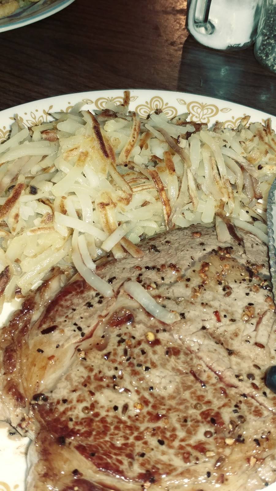 Grandmas Diner | restaurant | 713 N Walnut St, Avoca, IA 51521, USA | 7123433044 OR +1 712-343-3044