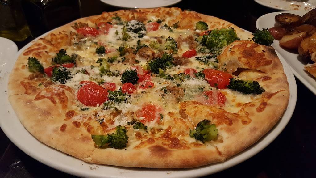 Trattoria Amici At The Americana At Brand | restaurant | 783 Americana Way, Glendale, CA 91210, USA | 8185021220 OR +1 818-502-1220