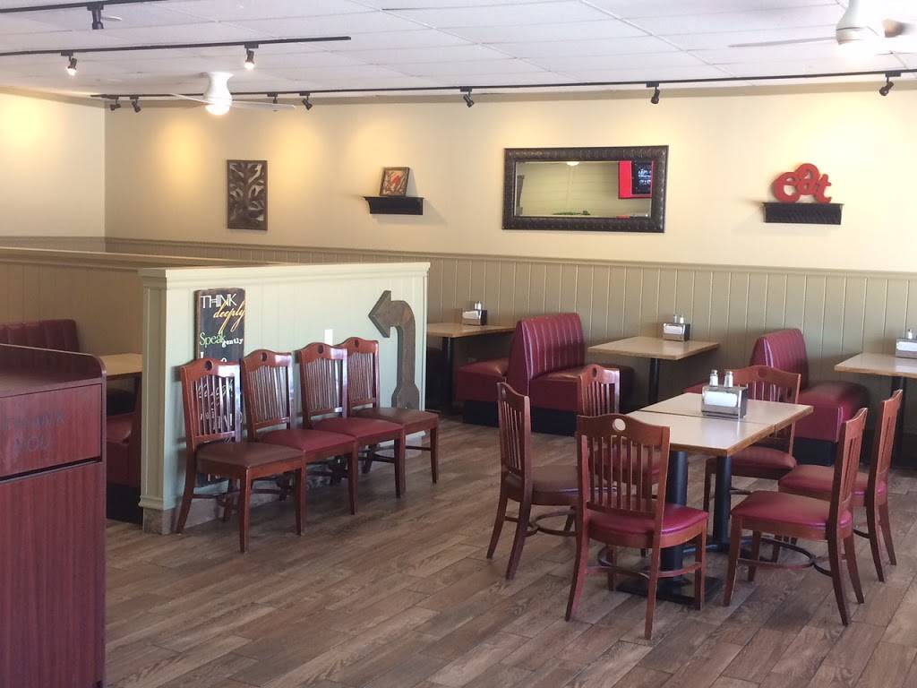 Georges Pizza | restaurant | 563 Center St, Auburn, ME 04210, USA | 2077827141 OR +1 207-782-7141