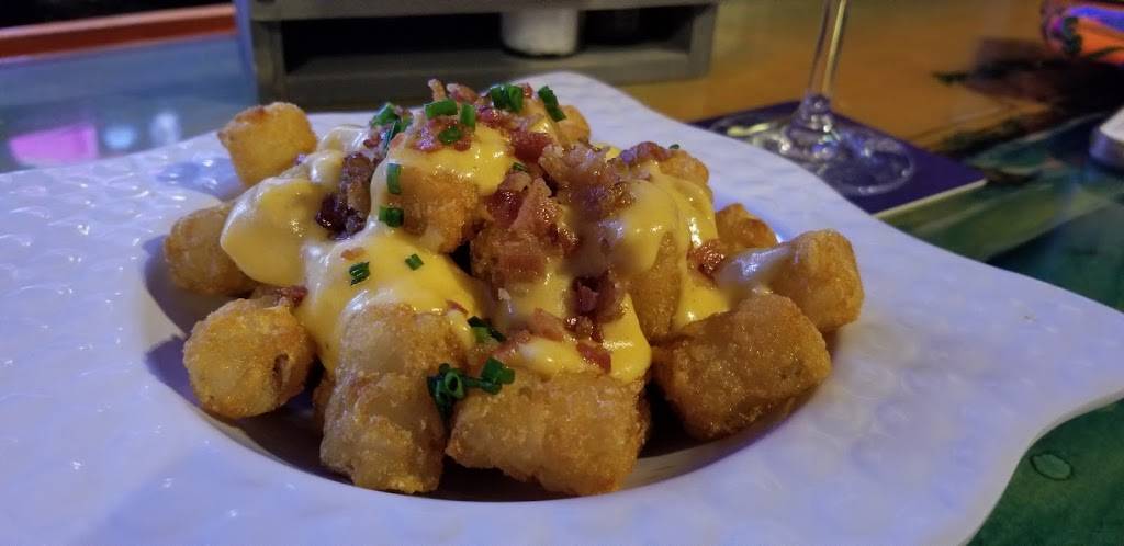 Blue Pointe Bar and Grill | restaurant | 18701 SE Federal Hwy, Tequesta, FL 33469, USA | 5614066270 OR +1 561-406-6270