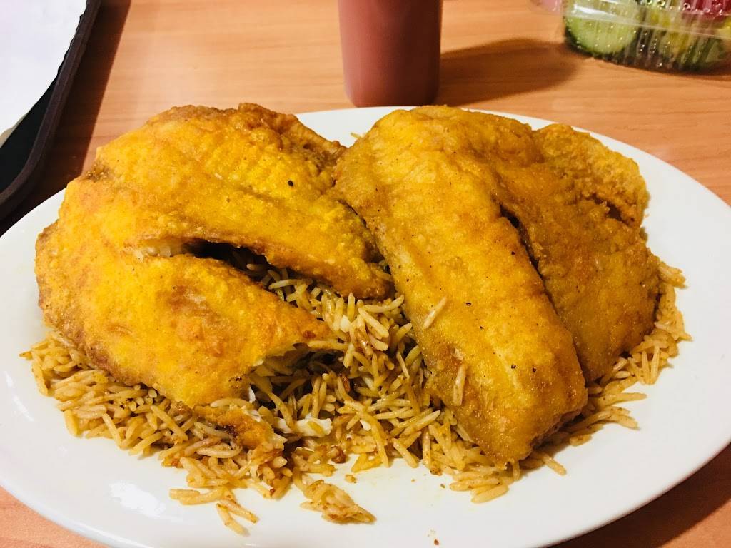 Crown Chicken & Fish | restaurant | 403 Saw Mill Rd, West Haven, CT 06516, USA | 2039311444 OR +1 203-931-1444