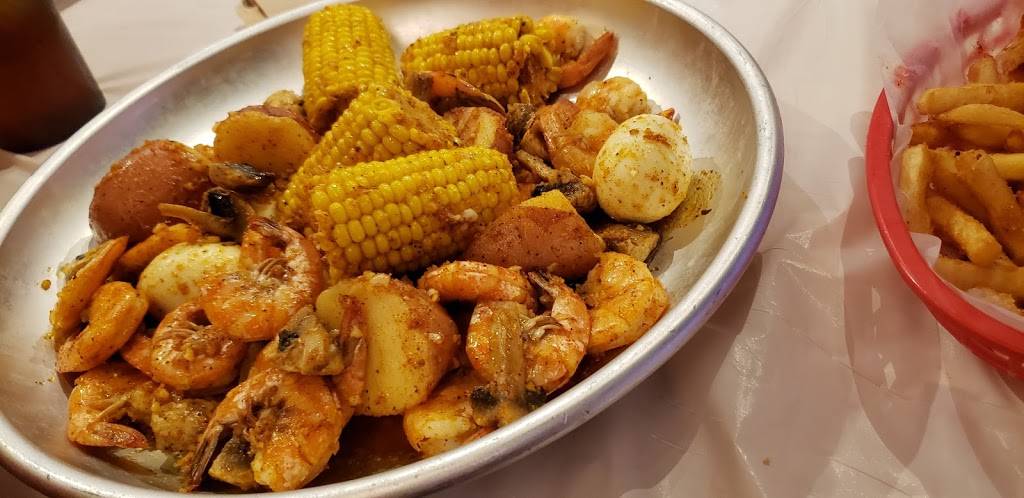 Seafood Party | restaurant | 7401 NW Cache Rd, Lawton, OK 73505, USA | 5802804000 OR +1 580-280-4000