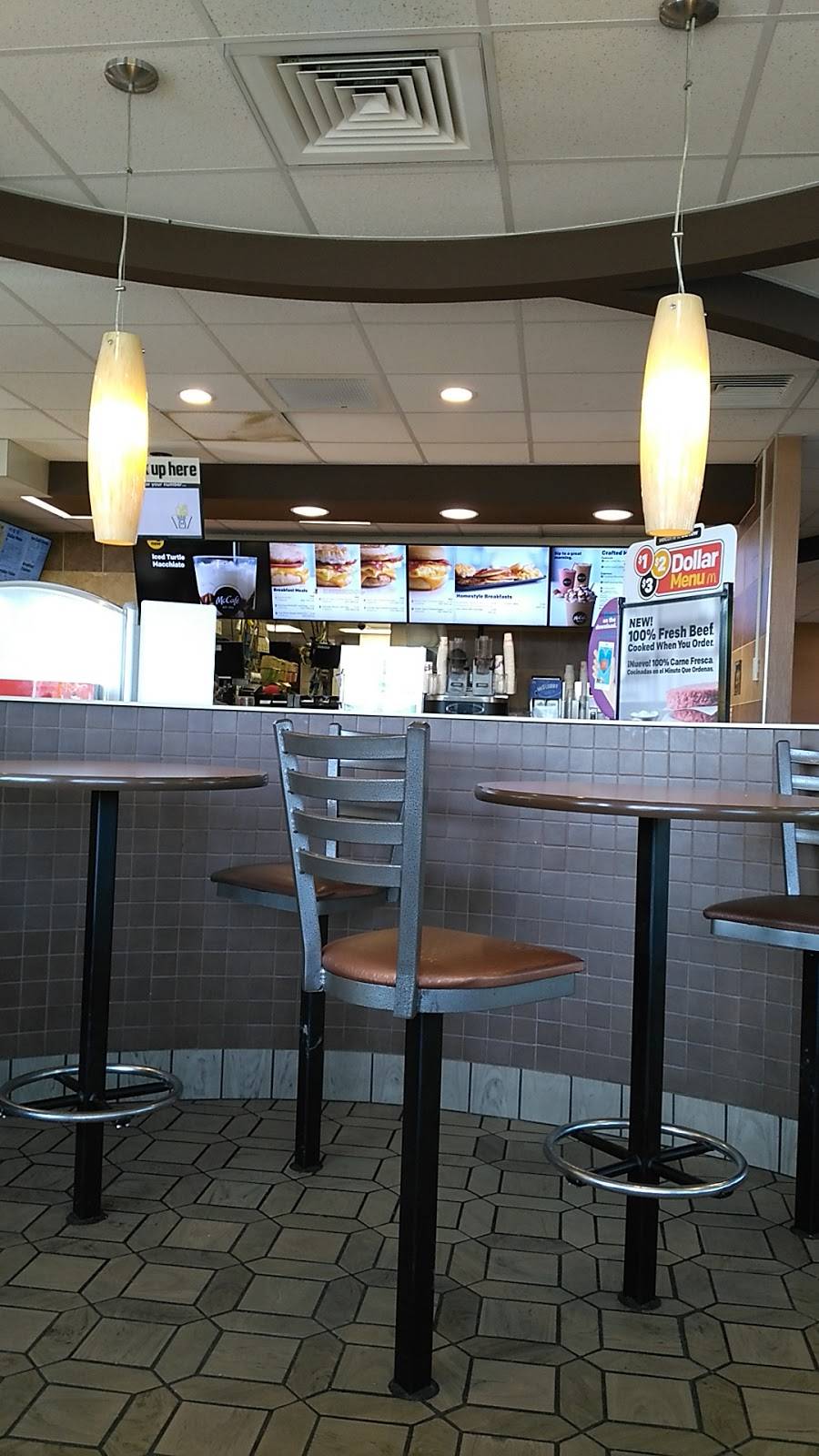 McDonalds | cafe | 100 McDonalds Dr, Bellevue, OH 44811, USA | 4194832215 OR +1 419-483-2215