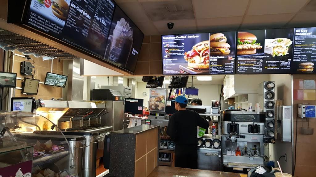 McDonalds | cafe | 314 Washington Ave, Bay City, MI 48708, USA | 9898955500 OR +1 989-895-5500
