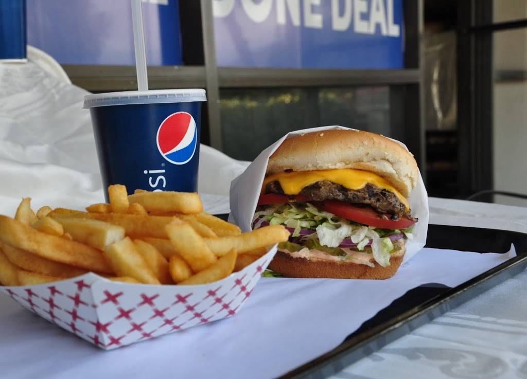 Burger Barn | restaurant | 5000 Santa Rosa Rd C, Camarillo, CA 93012, USA | 8054825536 OR +1 805-482-5536