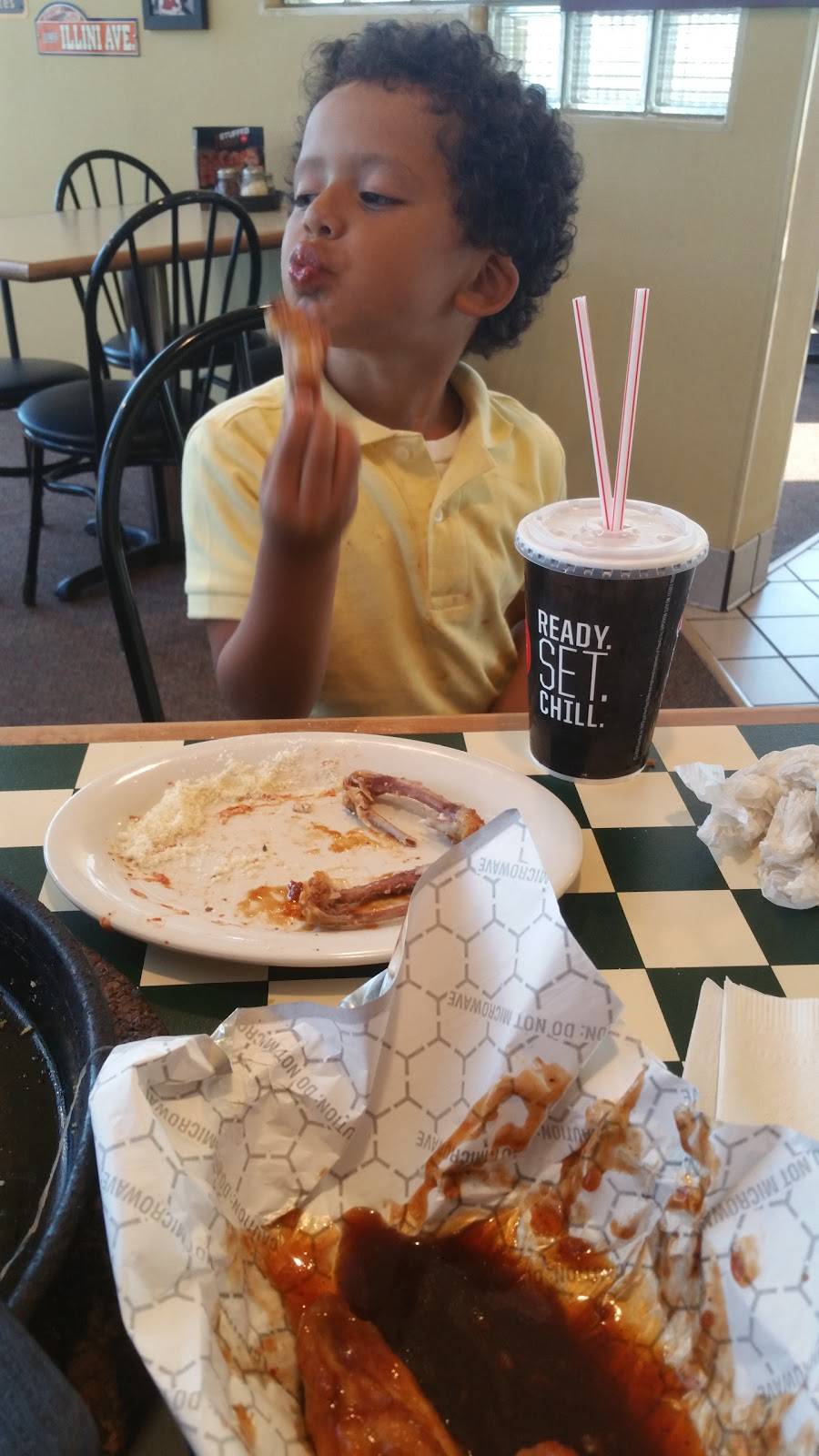 Pizza Hut | restaurant | 1619 N Bloomington St, Streator, IL 61364, USA | 8156735528 OR +1 815-673-5528