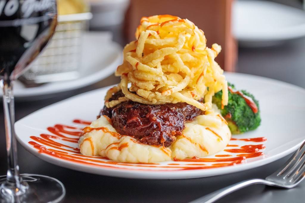 110 Grill - South Bay | restaurant | 1 District Ave, Boston, MA 02125, USA | 6175068873 OR +1 617-506-8873