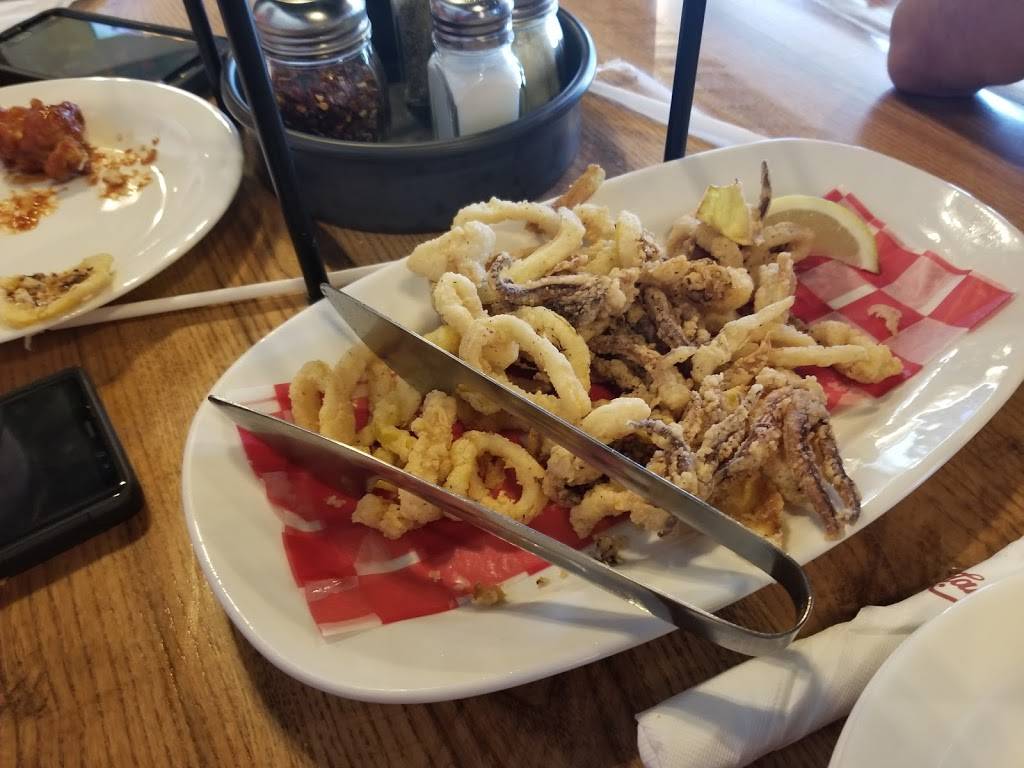 Giordanos | restaurant | 1505 N Veterans Pkwy, Bloomington, IL 61704, USA | 3094030432 OR +1 309-403-0432