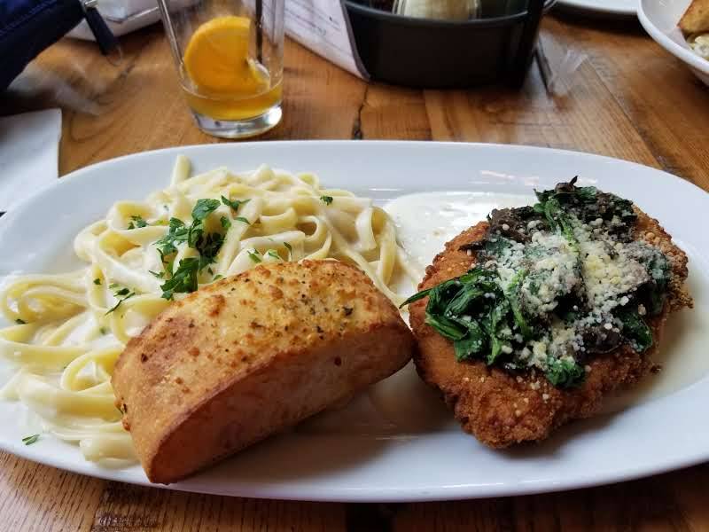 Giordanos | restaurant | 1340 S Michigan Ave, Chicago, IL 60605, USA | 3128421100 OR +1 312-842-1100