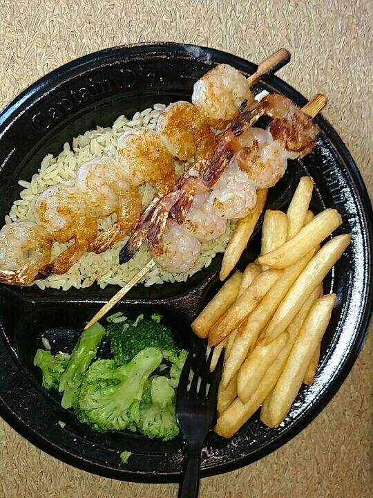 Captain Ds | restaurant | 304 S Main St, Statesboro, GA 30458, USA | 9127643636 OR +1 912-764-3636