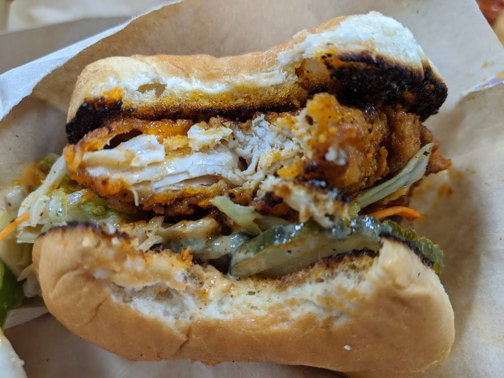 Main Chick Hot Chicken | restaurant | 11419 Santa Monica Blvd, Los Angeles, CA 90025, USA | 3105020682 OR +1 310-502-0682