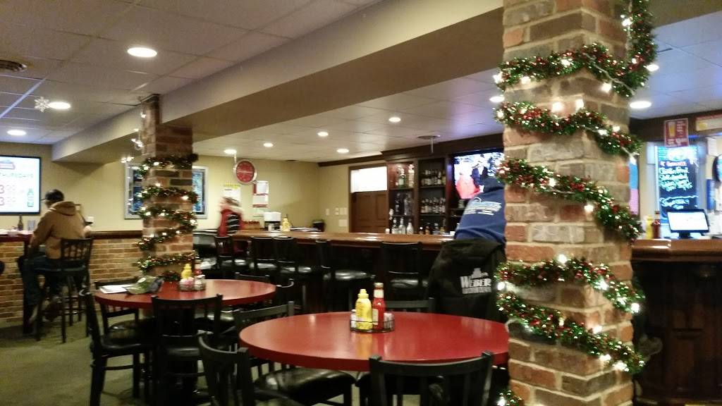 Indian Creek Golf Course | restaurant | 7429 N 2200 E Rd, Fairbury, IL 61739, USA | 8156922655 OR +1 815-692-2655