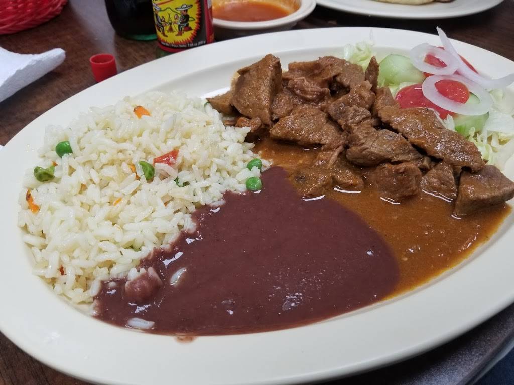 Centro American Restaurant & Pupuseria | restaurant | 317 Dominik Dr, College Station, TX 77840, USA | 9797031266 OR +1 979-703-1266