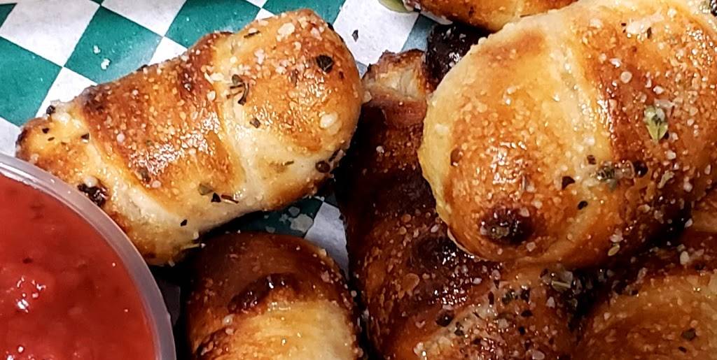 La Vostra Pizza | restaurant | 642 Broadway Ave, McKees Rocks, PA 15136, USA | 4122047045 OR +1 412-204-7045