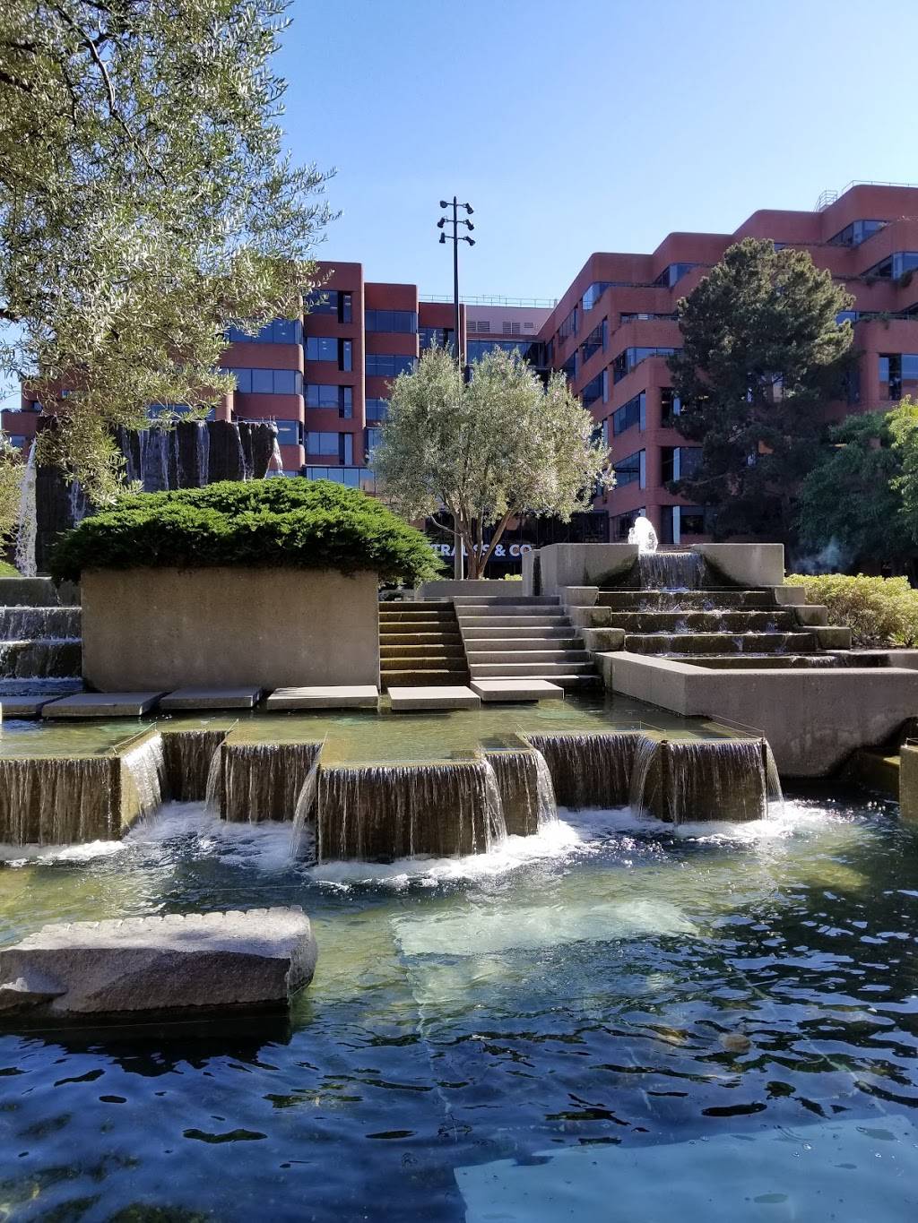 Starbucks | cafe | 1255 Battery St Suite 600, San Francisco, CA 94111, USA | 4154020379 OR +1 415-402-0379