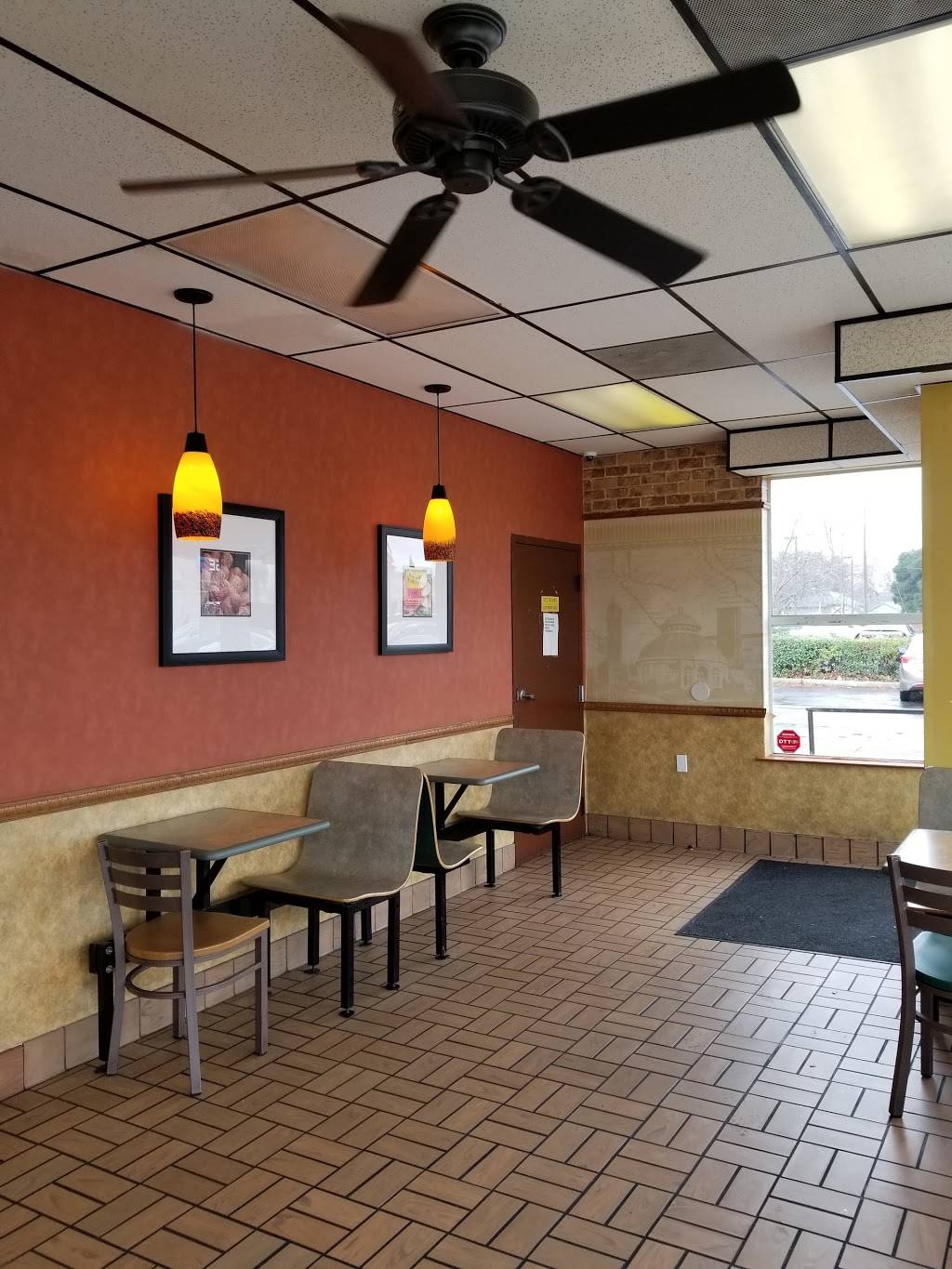 Subway | meal takeaway | 3000 Stockton Blvd, Sacramento, CA 95820, USA | 9169429136 OR +1 916-942-9136