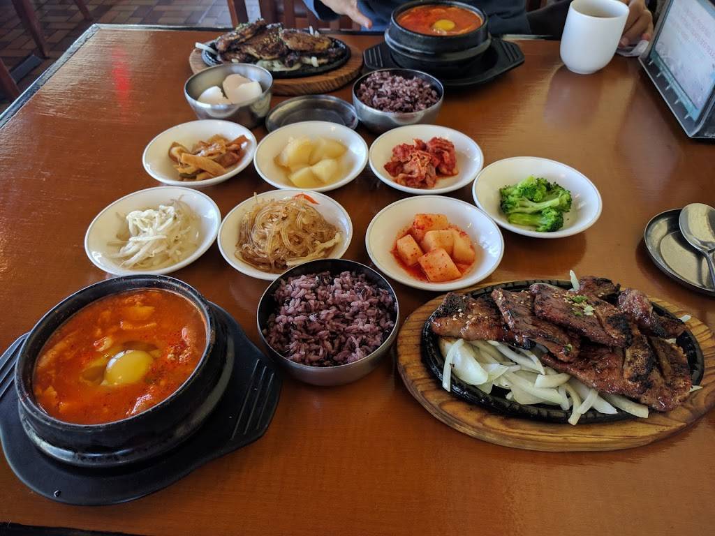 Tofu House | restaurant | 2788 Castro Valley Blvd, Castro Valley, CA 94546, USA | 5102478889 OR +1 510-247-8889