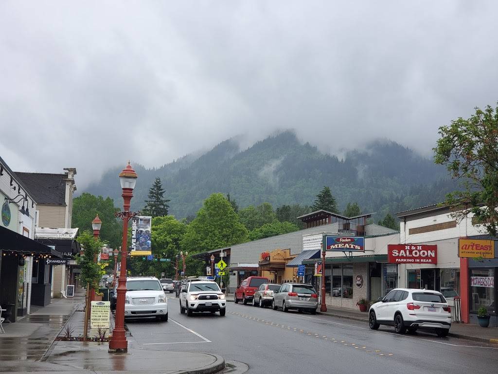 Maxs World Cafe | restaurant | 212 Front St N, Issaquah, WA 98027, USA | 4253918002 OR +1 425-391-8002