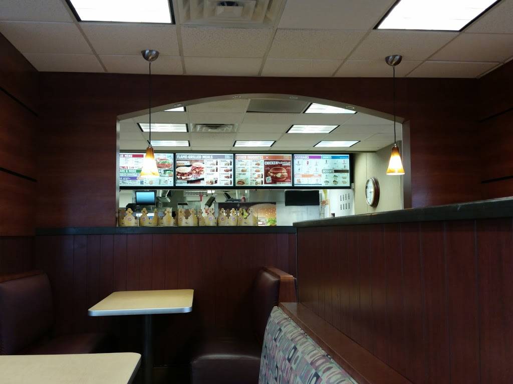Burger King | restaurant | 10706 Emmet St, Omaha, NE 68134, USA | 4024960762 OR +1 402-496-0762