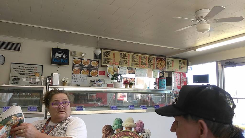 Rogers Malt Shoppe | restaurant | 4410 TX-3, Dickinson, TX 77539, USA | 2815342566 OR +1 281-534-2566