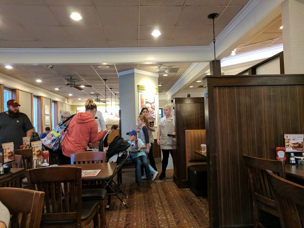 Bob Evans | restaurant | 3100 E Center St, Warsaw, IN 46582, USA | 5742699591 OR +1 574-269-9591