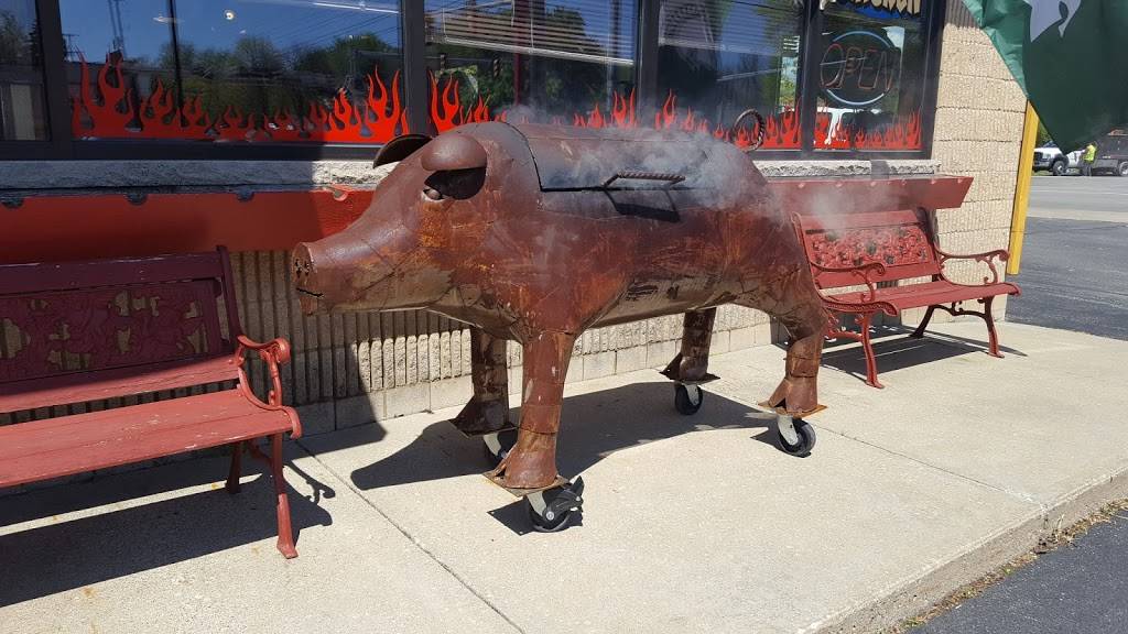 Bone Daddys BBQ | restaurant | 1900 S Saginaw Rd, Midland, MI 48640, USA | 9894962266 OR +1 989-496-2266