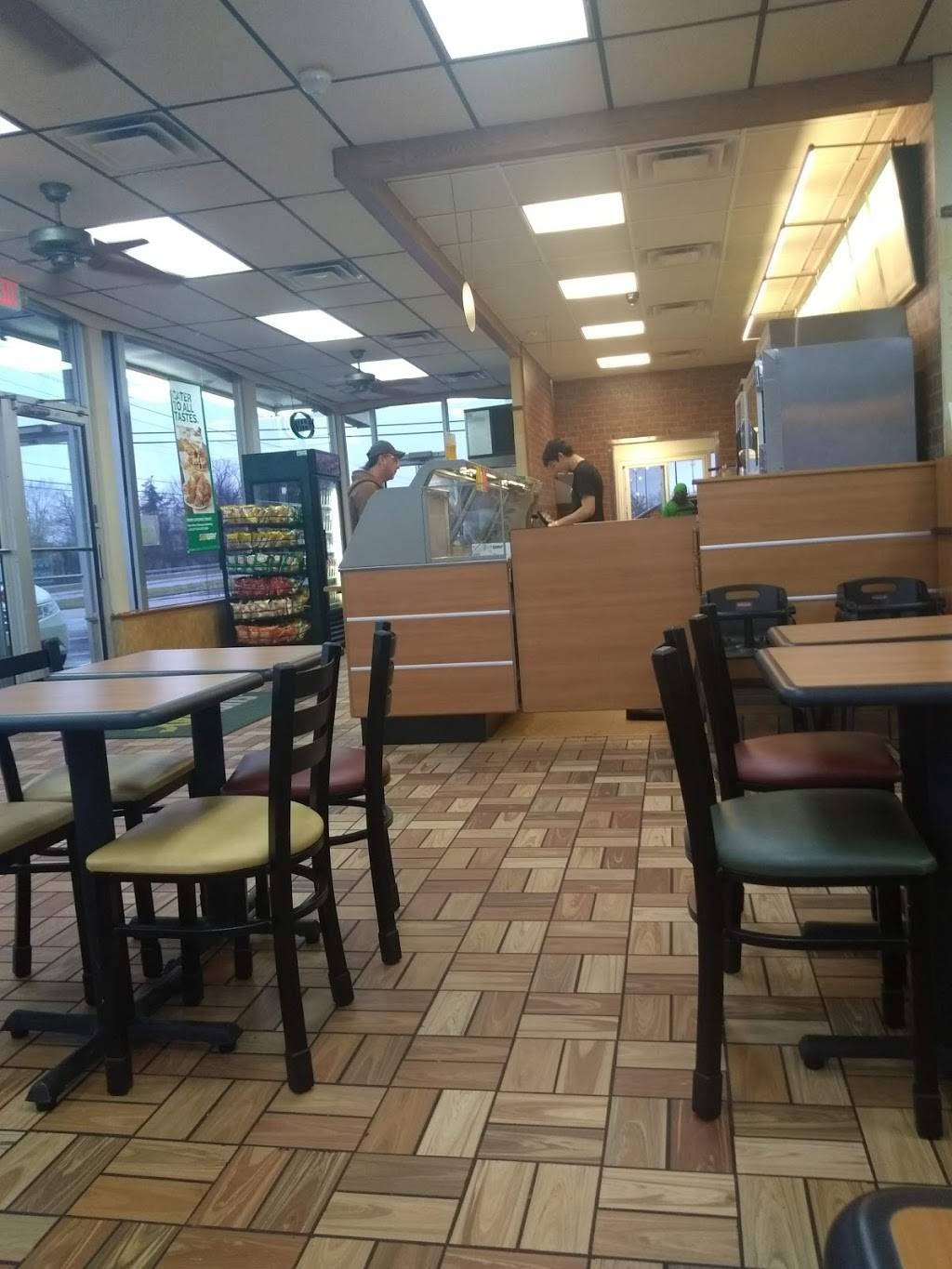 Subway | restaurant | 928 N Mulberry St, Elizabethtown, KY 42701, USA | 2707377336 OR +1 270-737-7336