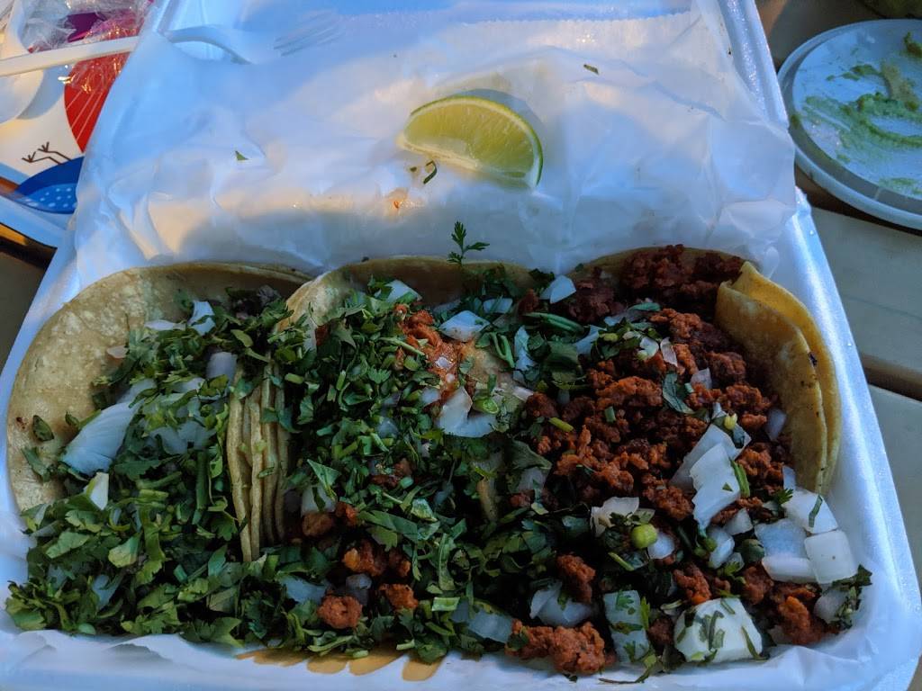 Taco Stop MKE (bay view) | restaurant | 2121 S Kinnickinnic Ave, Milwaukee, WI 53207, USA | 4142313304 OR +1 414-231-3304