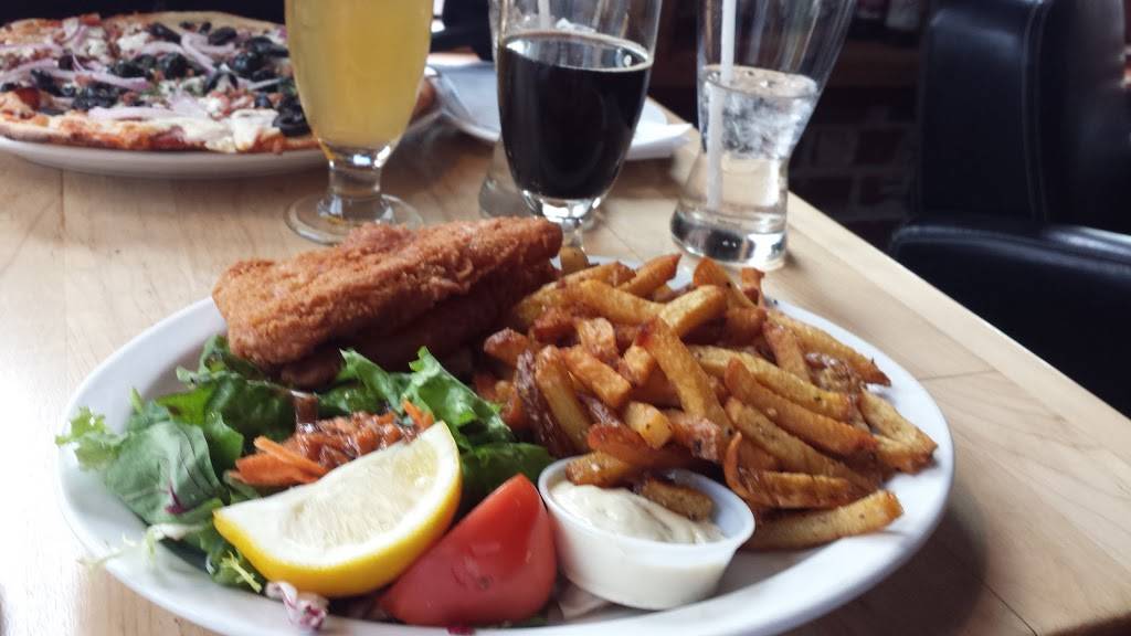 Microbrasserie St-Arnould | restaurant | 435 Rue des Pionniers, Mont-Tremblant, QC J8E 2S1, Canada | 8194251262 OR +1 819-425-1262