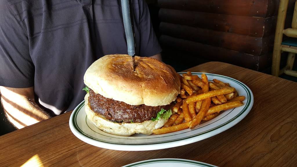 Lumberjacks | restaurant | 732 E Washington St, Petaluma, CA 94952, USA | 7077624095 OR +1 707-762-4095