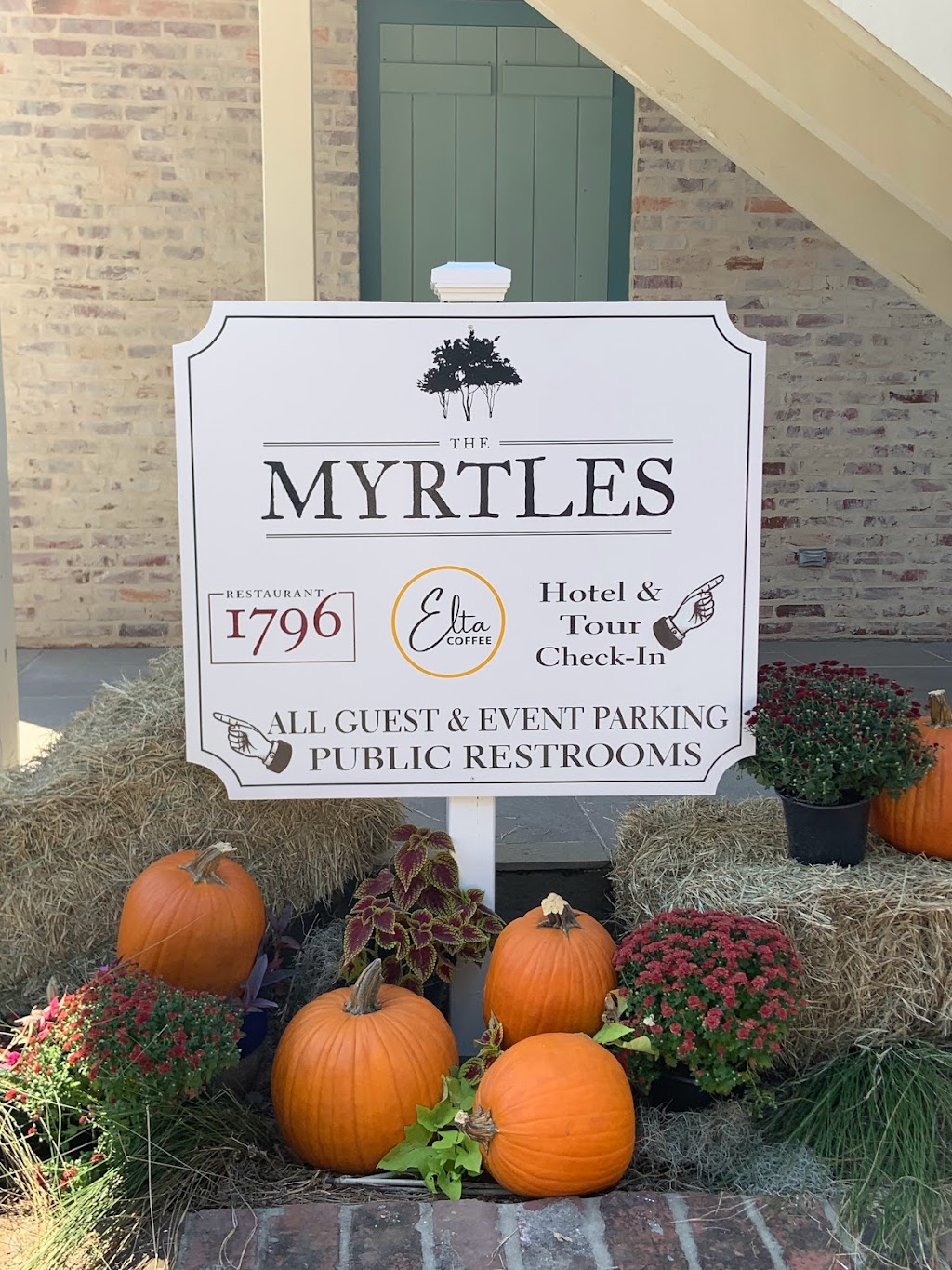 The Carriage House Restaurant at The Myrtles Plantation | restaurant | 7747 Old Hwy 61, St Francisville, LA 70775, USA | 2256356278 OR +1 225-635-6278