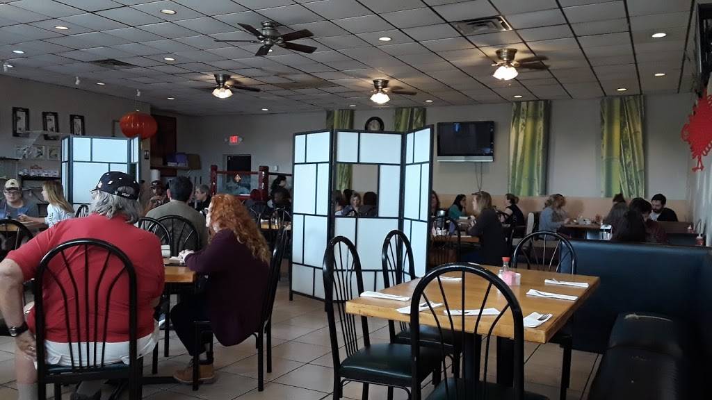 Wok & Roll | restaurant | 812 S Guadalupe St, San Marcos, TX 78666, USA | 5122166247 OR +1 512-216-6247