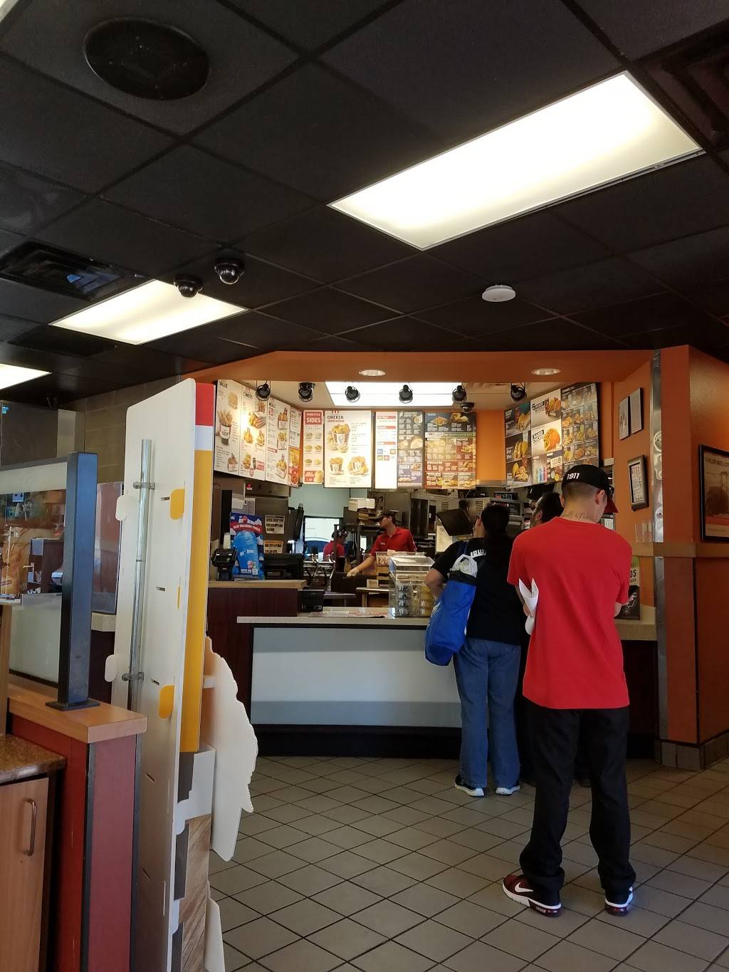 KFC | restaurant | 2110 Goliad Rd, San Antonio, TX 78223, USA | 2105910699 OR +1 210-591-0699