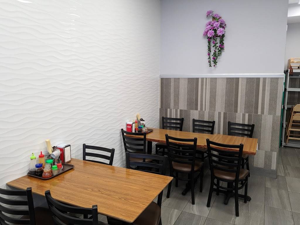 Pho Vietnam K&W | restaurant | 4-28 Cedar St S, Kitchener, ON N2G 3L3, Canada | 5198046738 OR +1 519-804-6738