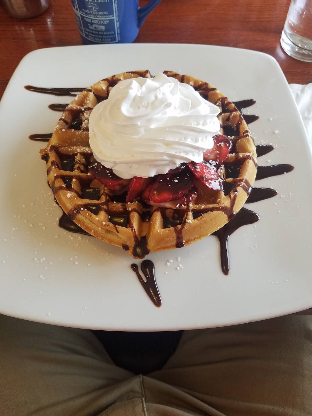 Golden Basket Restaurant | restaurant | 2 W Naperville Rd #1, Westmont, IL 60559, USA | 6309600626 OR +1 630-960-0626