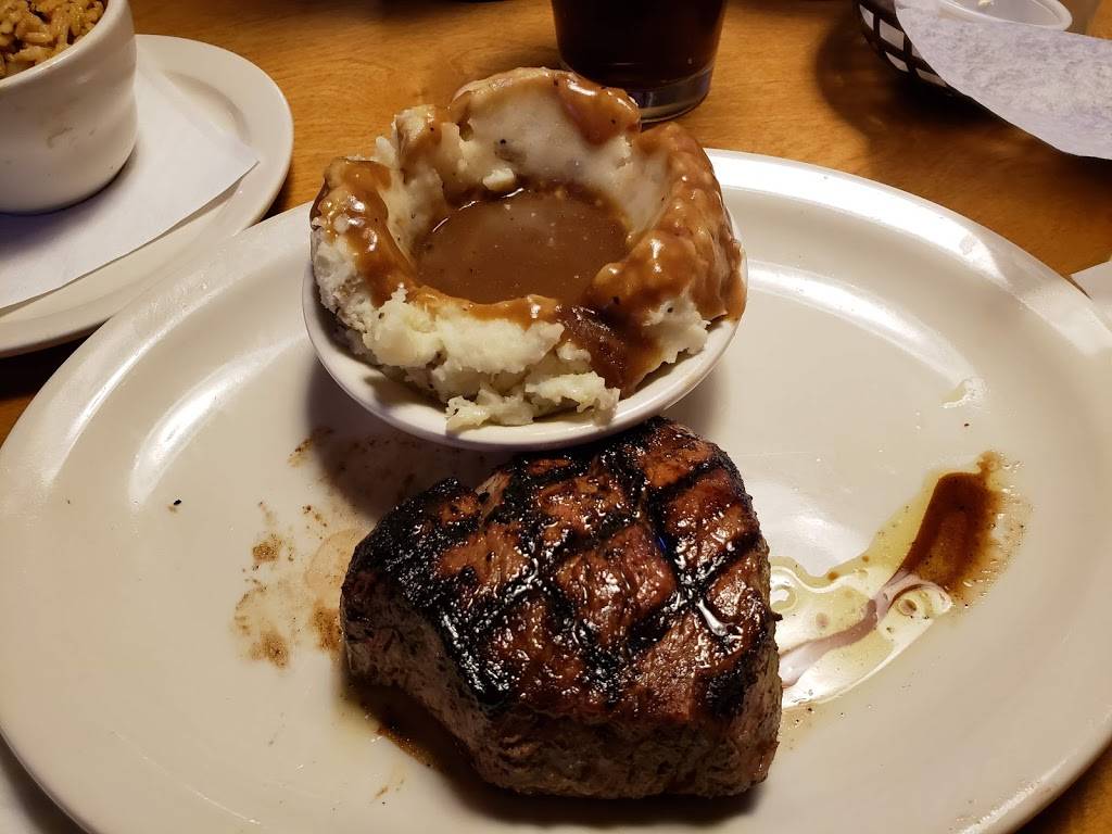 Texas Roadhouse | restaurant | 968 W E Irvington Rd, Tucson, AZ 85714, USA | 5208893864 OR +1 520-889-3864