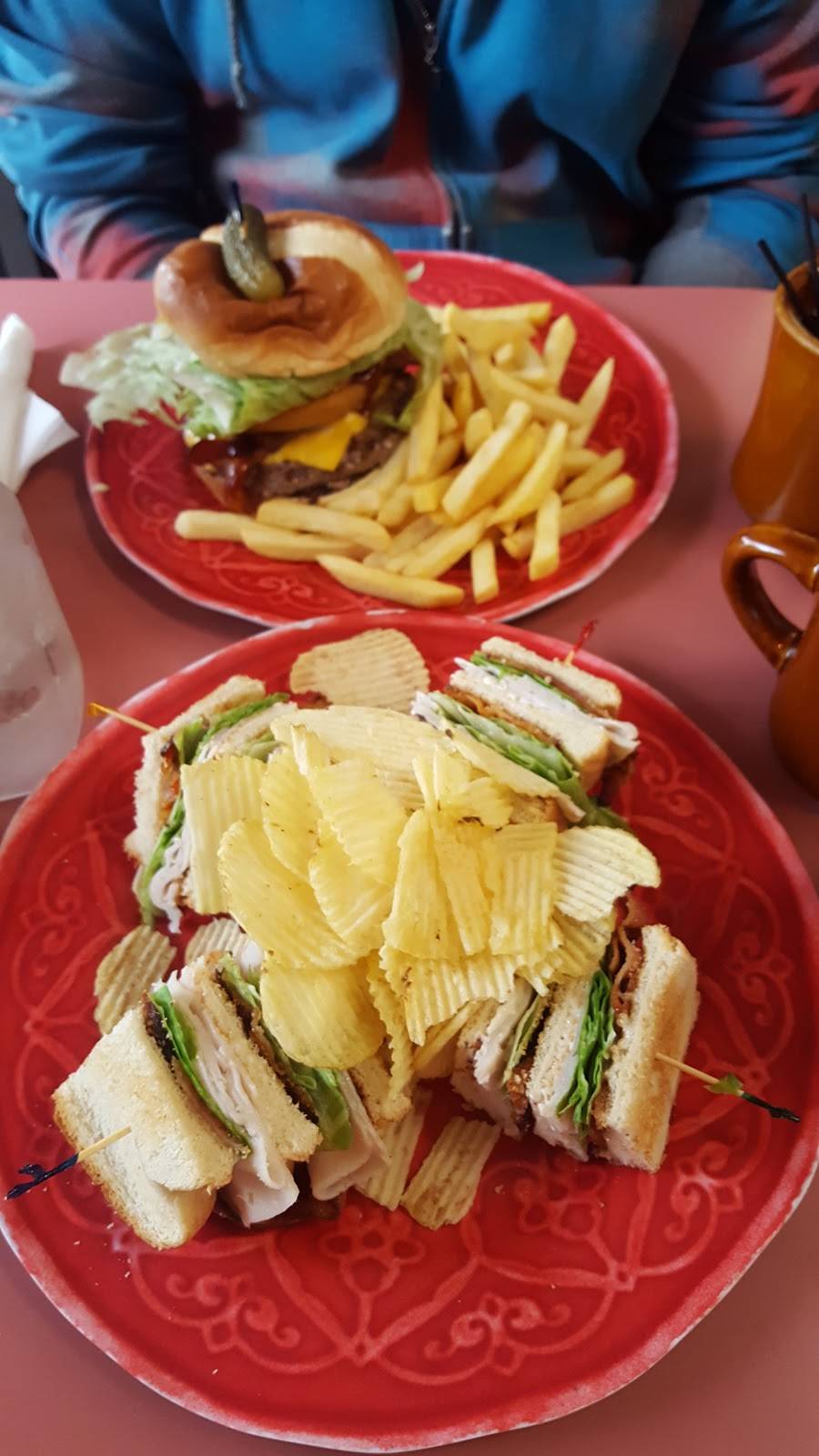 Kissimmee Diner | restaurant | 120 Broadway Suite 103, Kissimmee, FL 34741, USA | 4077779767 OR +1 407-777-9767