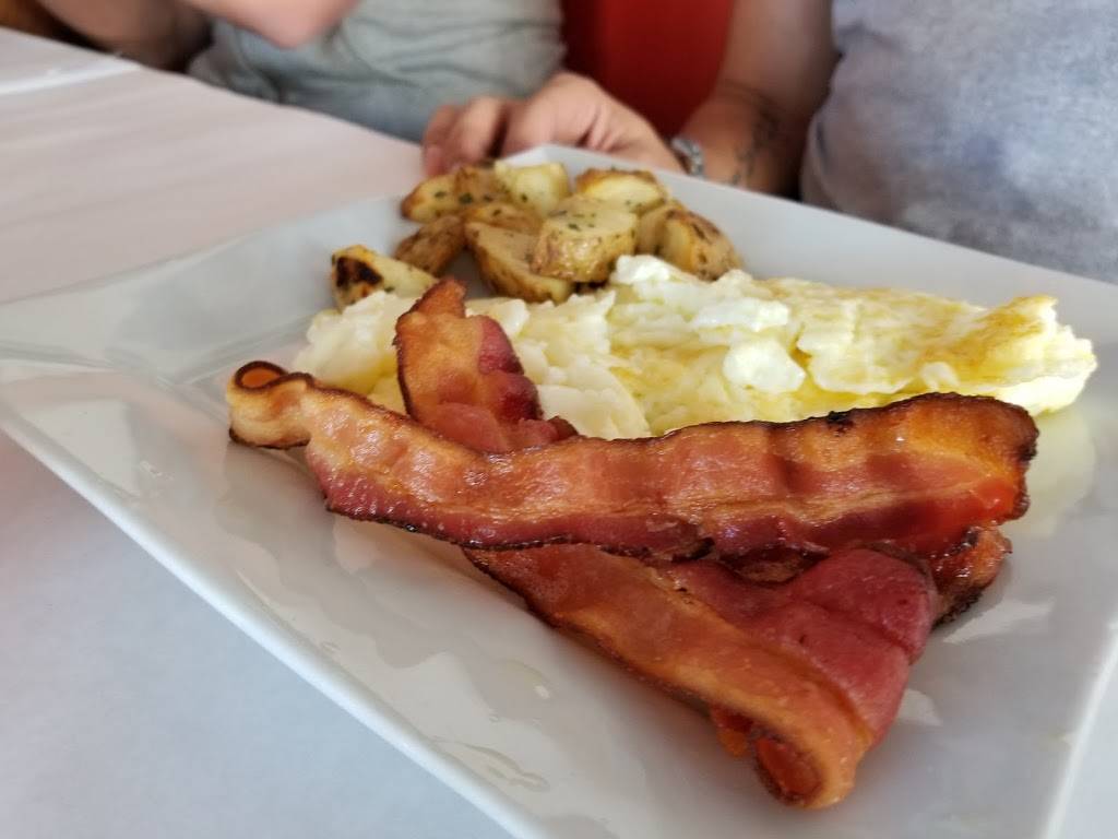 Marcos Trattoria | meal delivery | 8200 Santa Monica Blvd, West Hollywood, CA 90046, USA | 3236501060 OR +1 323-650-1060